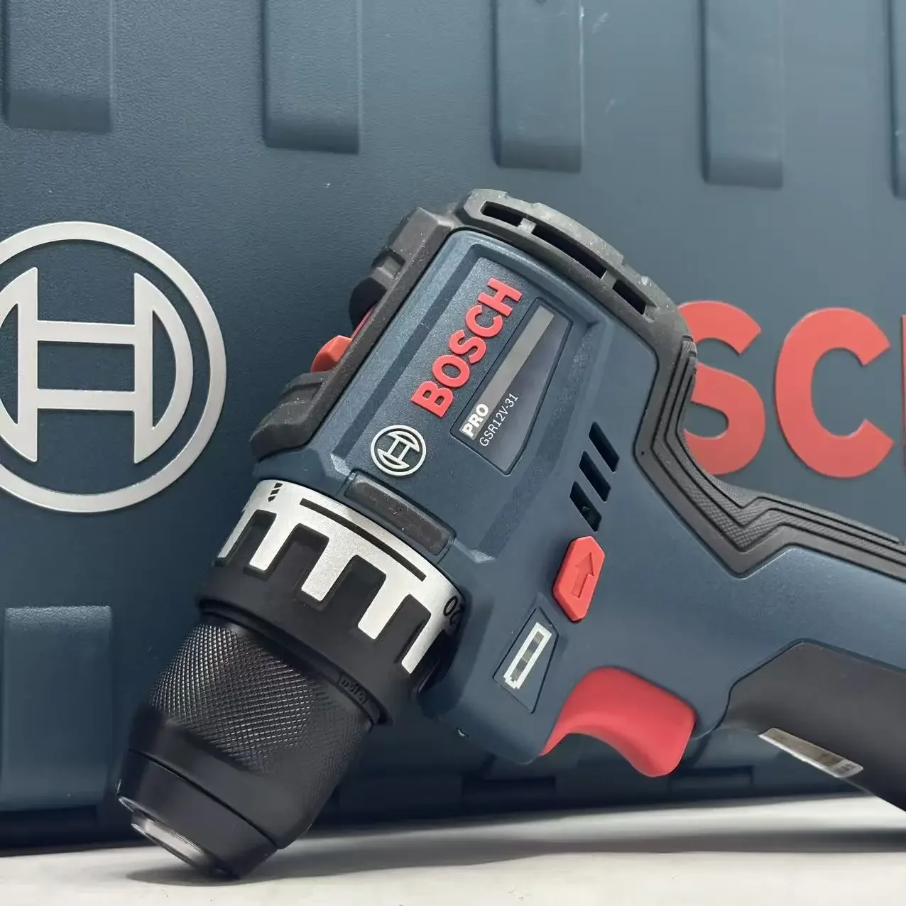 ボッシュ プロフェッショナル GSR 12V-31 コードレ - Power Drill Cordless のレビューと価格