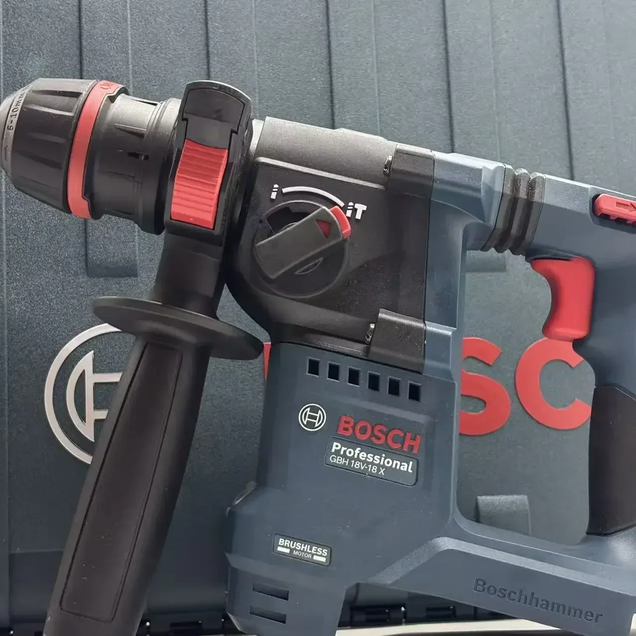 ボッシュ GBH 18V-18X コードレスロータリーハンマ - Power Drill Cordless のレビューと価格